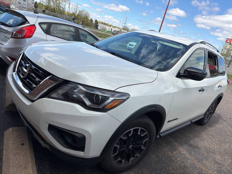 2020 Nissan Pathfinder SV