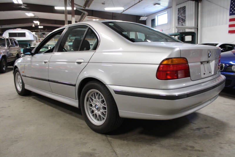 2000 BMW 5 Series 528i