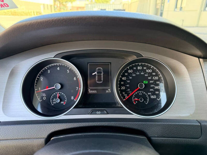 2016 Volkswagen Golf TSI SE