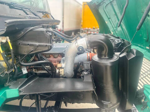 2001 Freightliner FL70