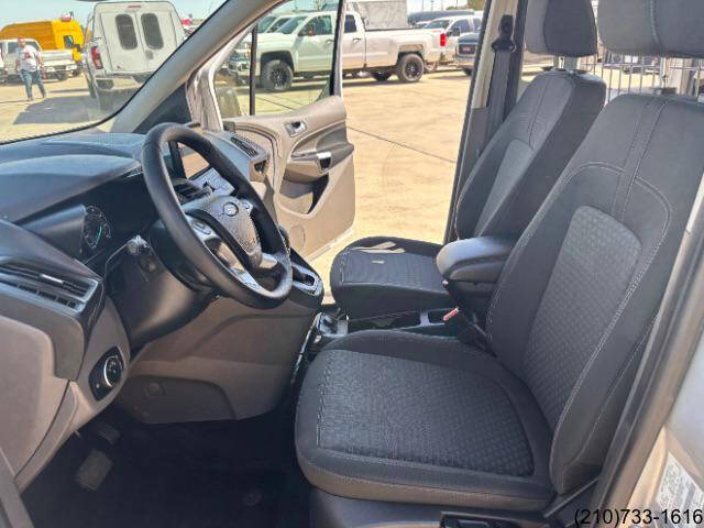 2022 Ford Transit Connect XLT