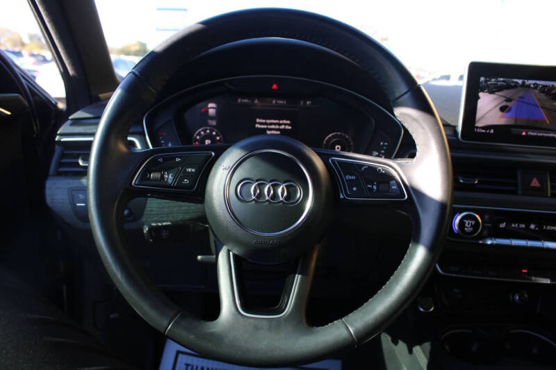 2019 Audi A4 quattro Premium Plus 45 TFSI