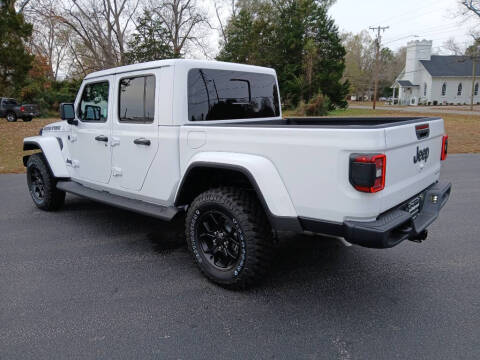 2025 Jeep Gladiator Sport
