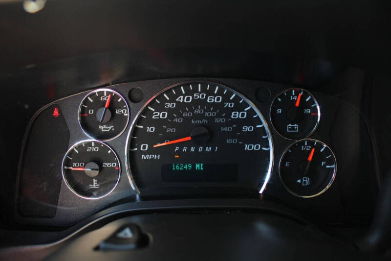 2024 Chevrolet Express 2500