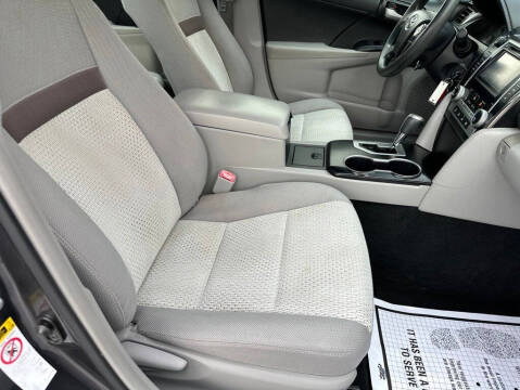 2013 Toyota Camry LE