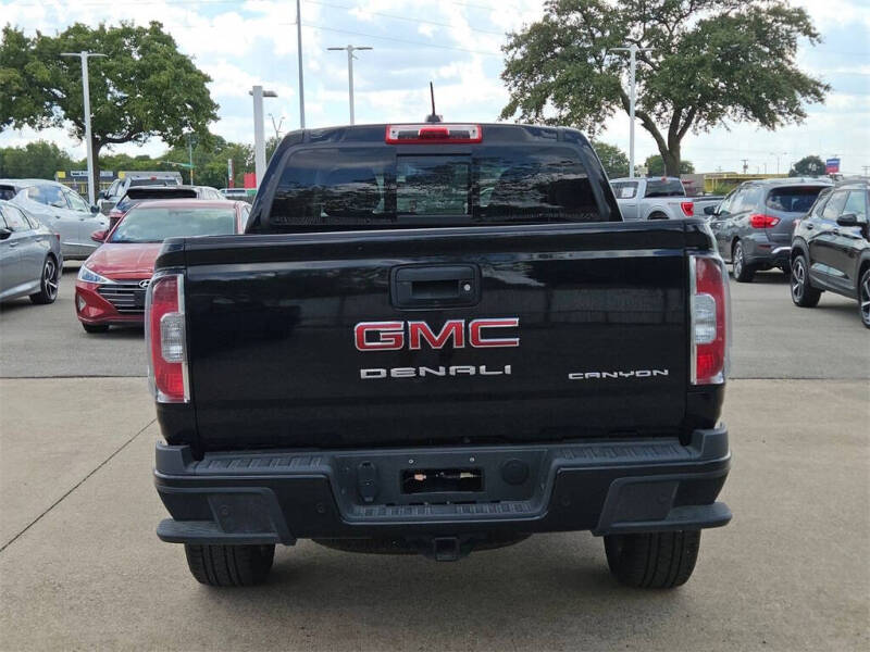 2022 GMC Canyon