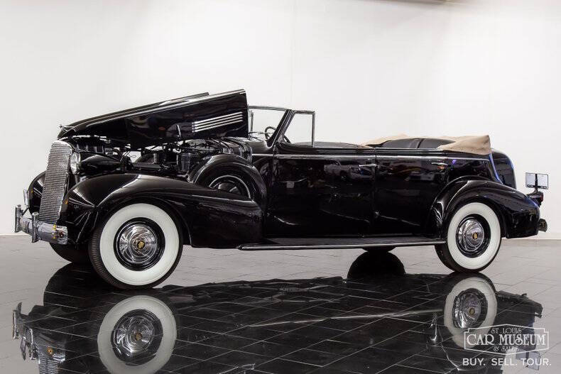 1937 Cadillac Series 85