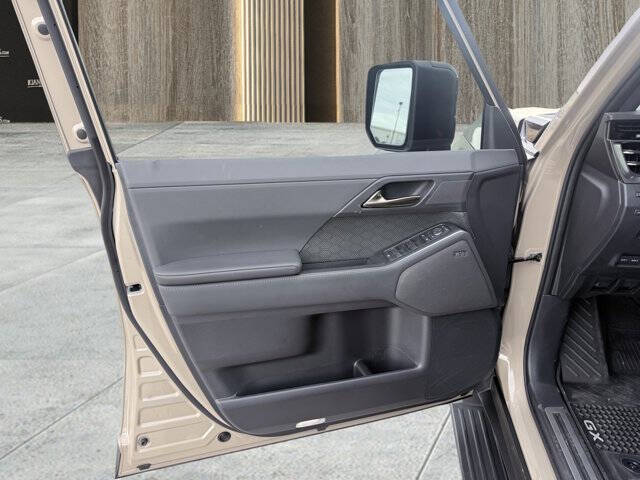 2025 Lexus GX 550 Overtrail+
