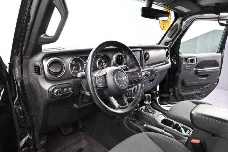 2021 Jeep Gladiator Willys
