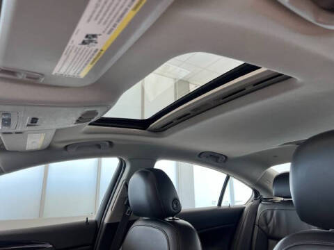2013 Buick Regal Premium 1