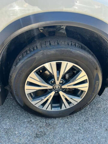2021 Nissan Rogue SV