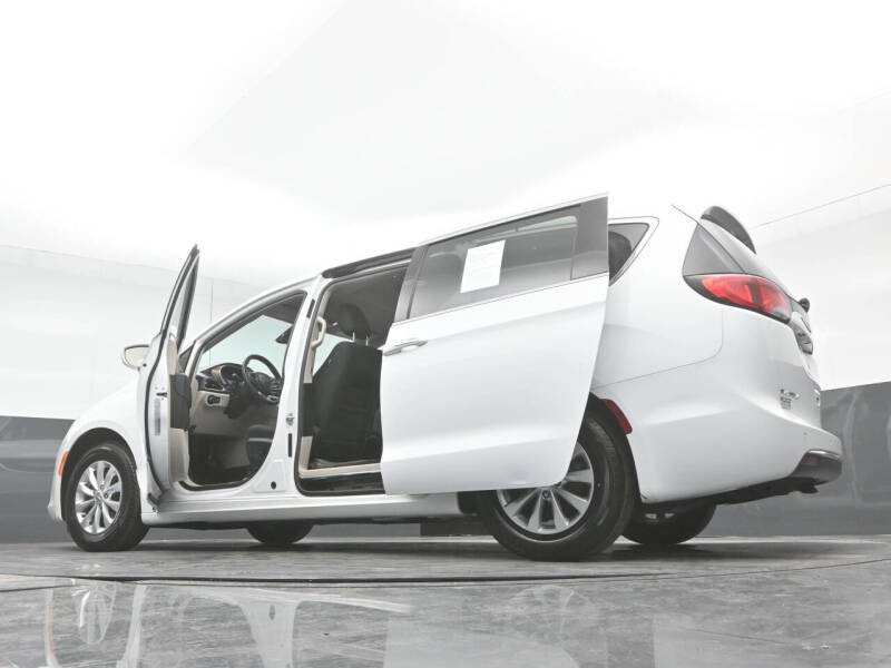 2018 Chrysler Pacifica Touring Plus