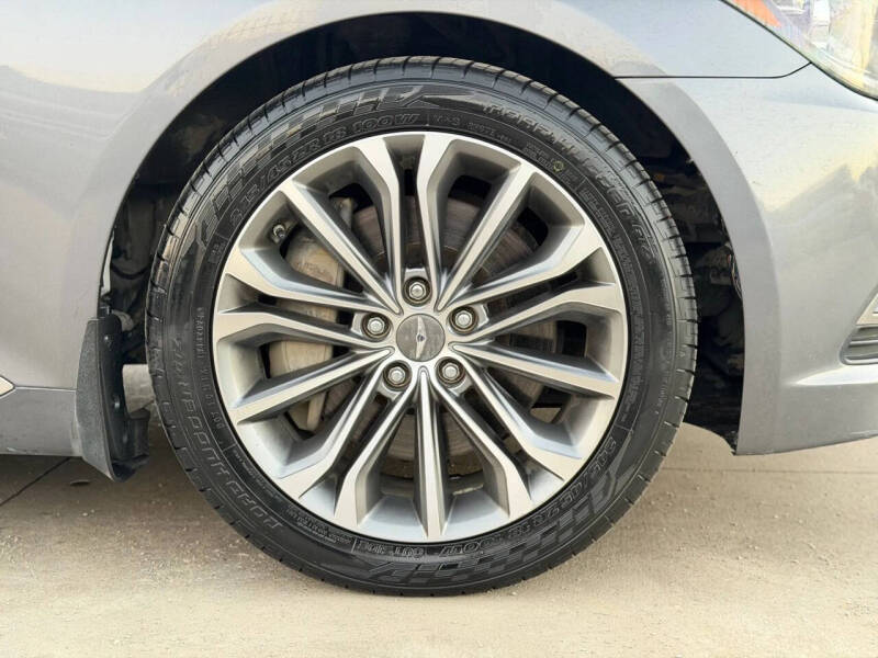 2016 Hyundai Genesis