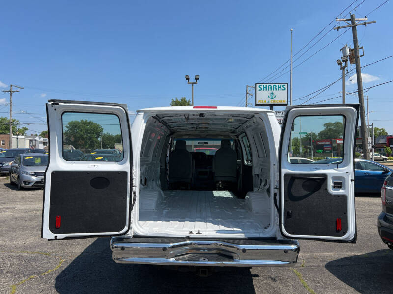 2013 Ford E-Series E-350 SD