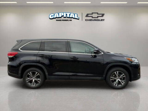 2019 Toyota Highlander LE