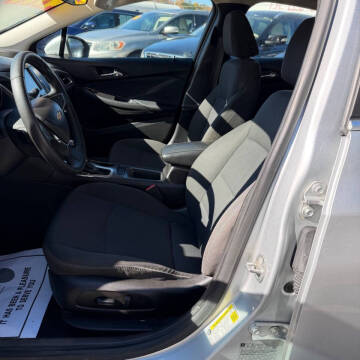 2017 Chevrolet Cruze LT Auto