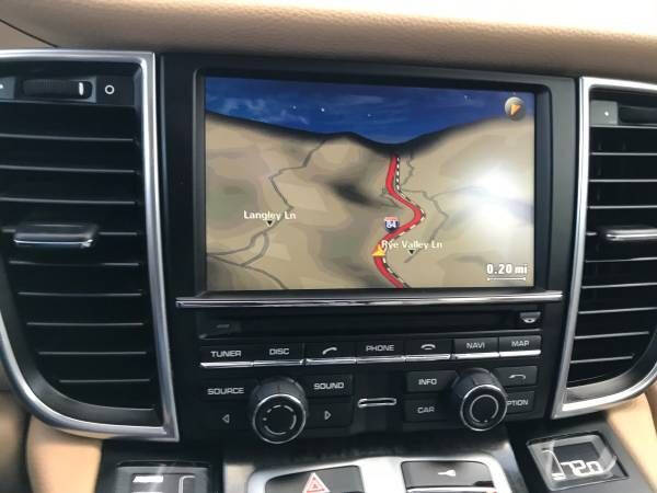 2011 Porsche Panamera 4