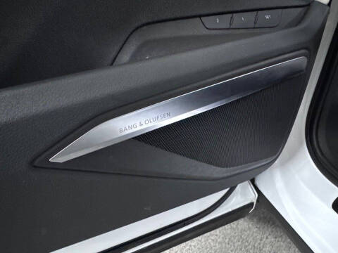2019 Audi e-tron quattro Premium Plus