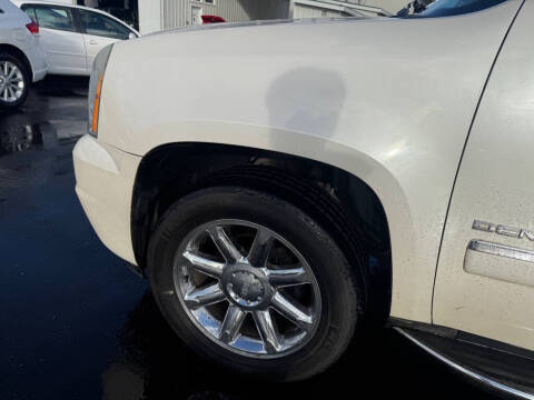 2011 GMC Yukon XL Denali