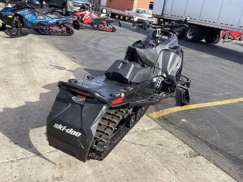 2023 Ski-Doo Renegade® X-RS® 850