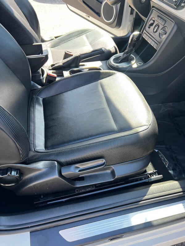 2012 Volkswagen Beetle 2.5L PZEV