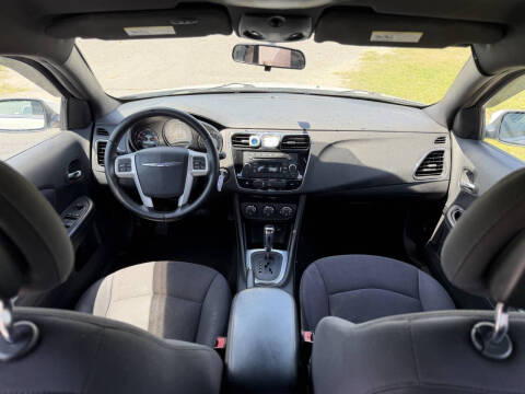 2013 Chrysler 200 Touring