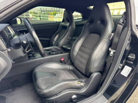 2016 Nissan GT-R Premium