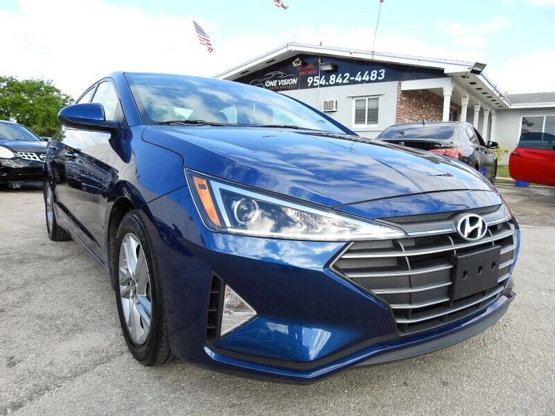 2020 Hyundai Elantra  - $14,900
