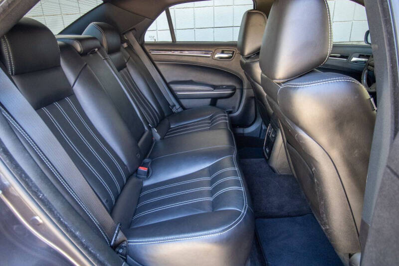 2019 Chrysler 300 S