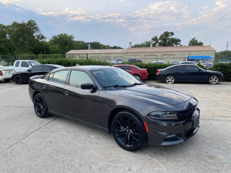 2017 Dodge Charger SXT