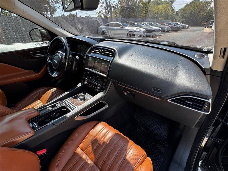 2018 Jaguar F-PACE 30t Portfolio