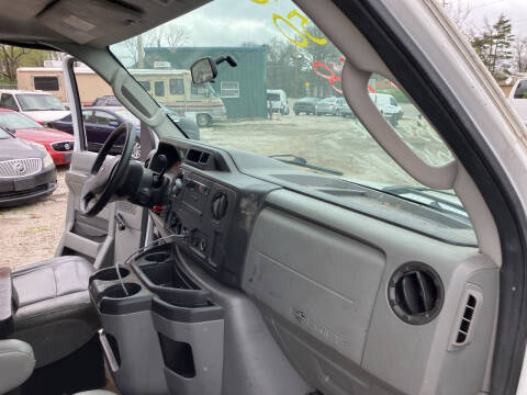 2009 Ford E-Series E-250