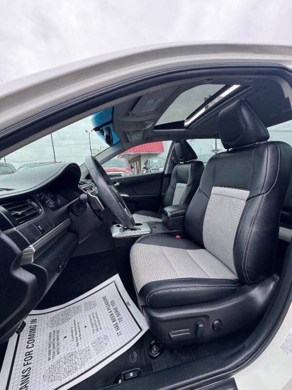 2014 Toyota Camry SE V6