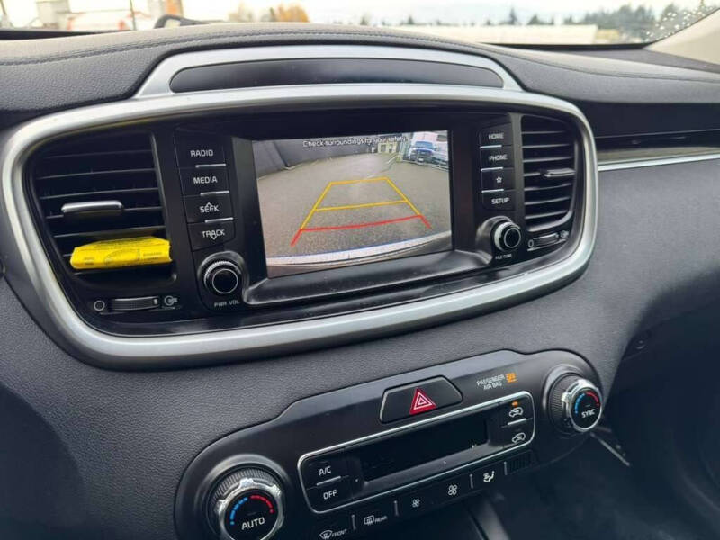 2019 Kia Sorento LX V6