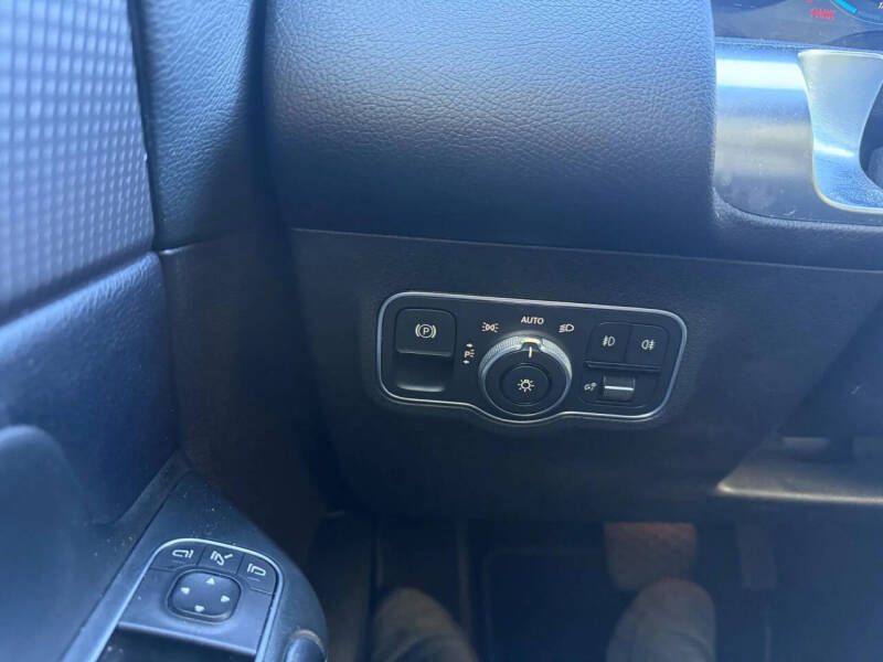 2020 Mercedes-Benz GLB GLB 250