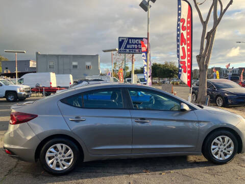 2019 Hyundai Elantra SE