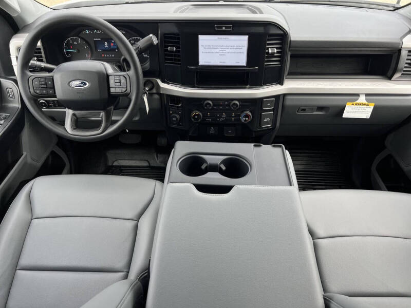 2026 Ford F-350 Super Duty XLT