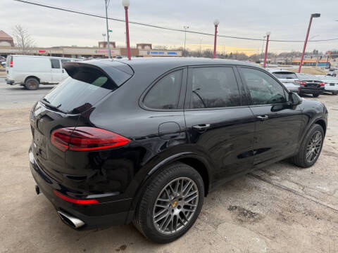 2018 Porsche Cayenne Platinum Edition