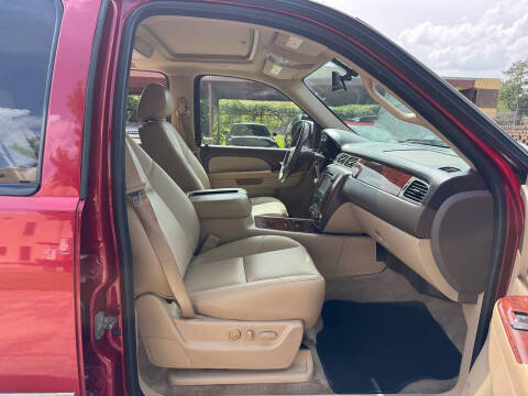 2014 Chevrolet Suburban LTZ