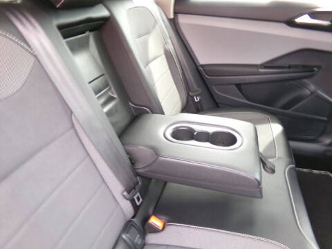 2023 Volkswagen Taos SE 4Motion