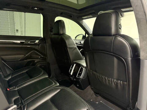 2018 Porsche Cayenne GTS