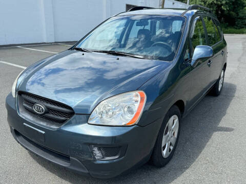 2009 Kia Rondo for sale at CARBUYUS in Ewing NJ