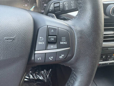 2020 Ford Escape SEL