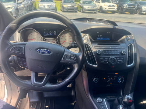 2017 Ford Focus ST