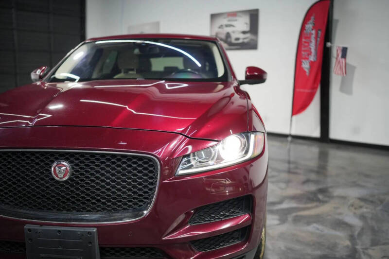 2017 Jaguar F-PACE 35t Prestige