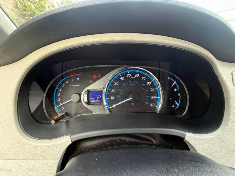 2013 Toyota Sienna XLE 8-Passenger