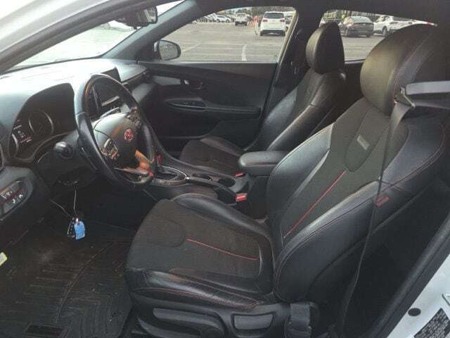 2019 Hyundai Veloster 2.0L Premium