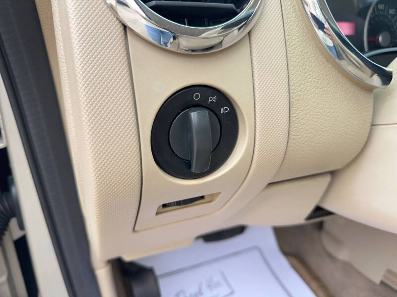 2006 Ford Explorer XLS