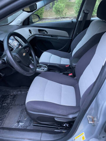 2014 Chevrolet Cruze LS Auto