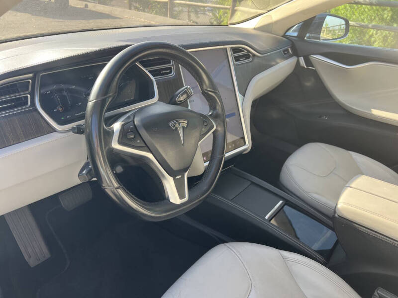 2013 Tesla Model S